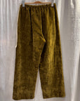 Arrière du pantalon en velours kaki ApuntoB