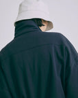Dos du pull sur mannequin