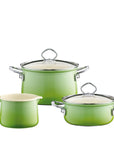 Batterie de cuisine RIESS, composée d'une marmite, d'une sauteuse, et d'un pichet. Couleur vert pomme