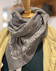Foulard cashmere couleur taupe
