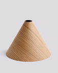 Suspension sans culot sur fond blanc