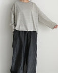 Mannequin sur fond blanc portant le t shirt gris chiné