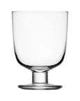 Verres à pieds empilables de la maison finlandaise Iittala.