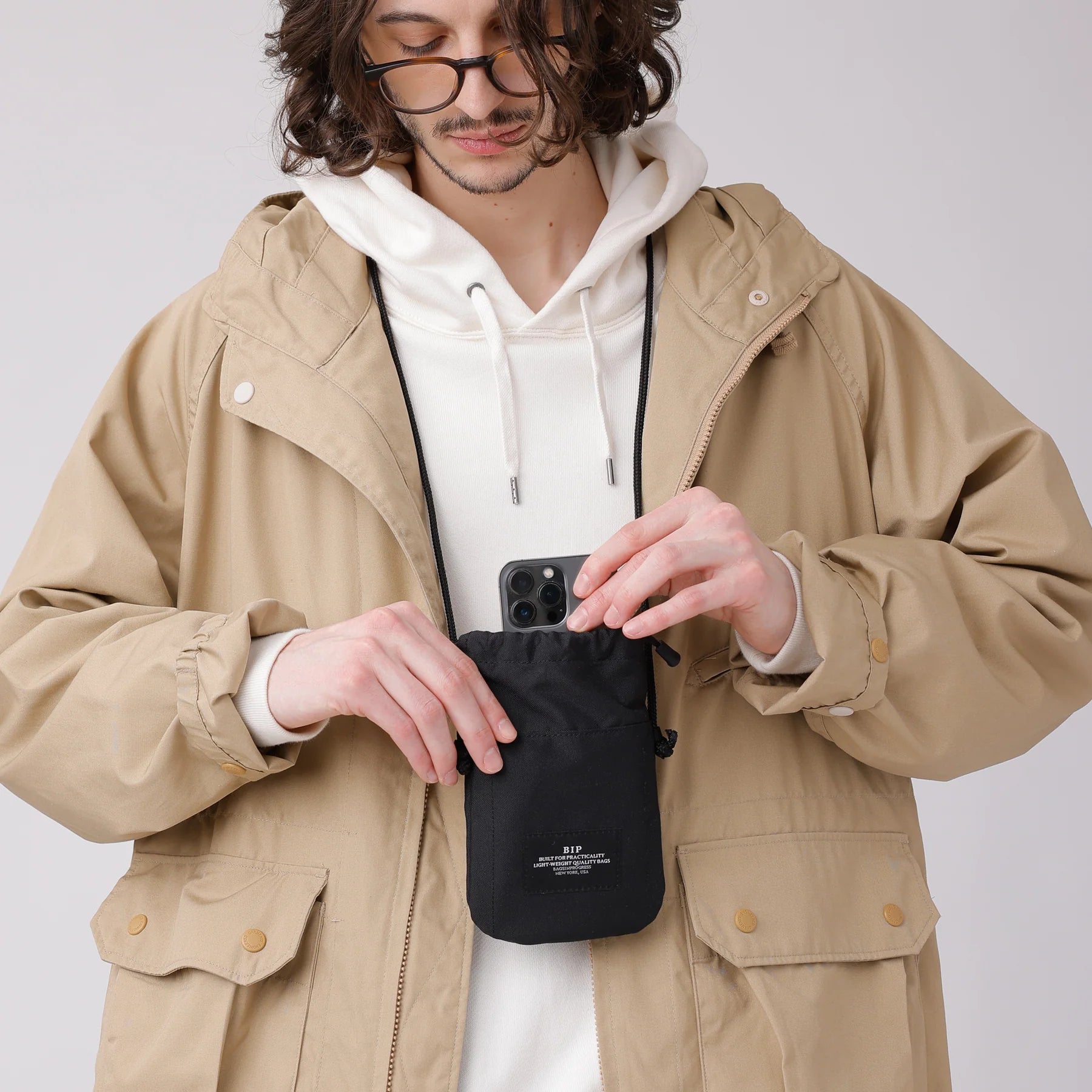 Porte téléphone et papiers en bandoulière