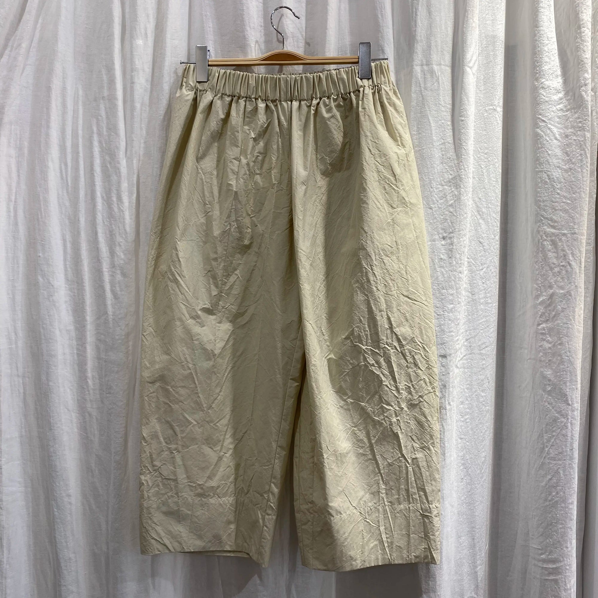 Pantalon A punto B beige