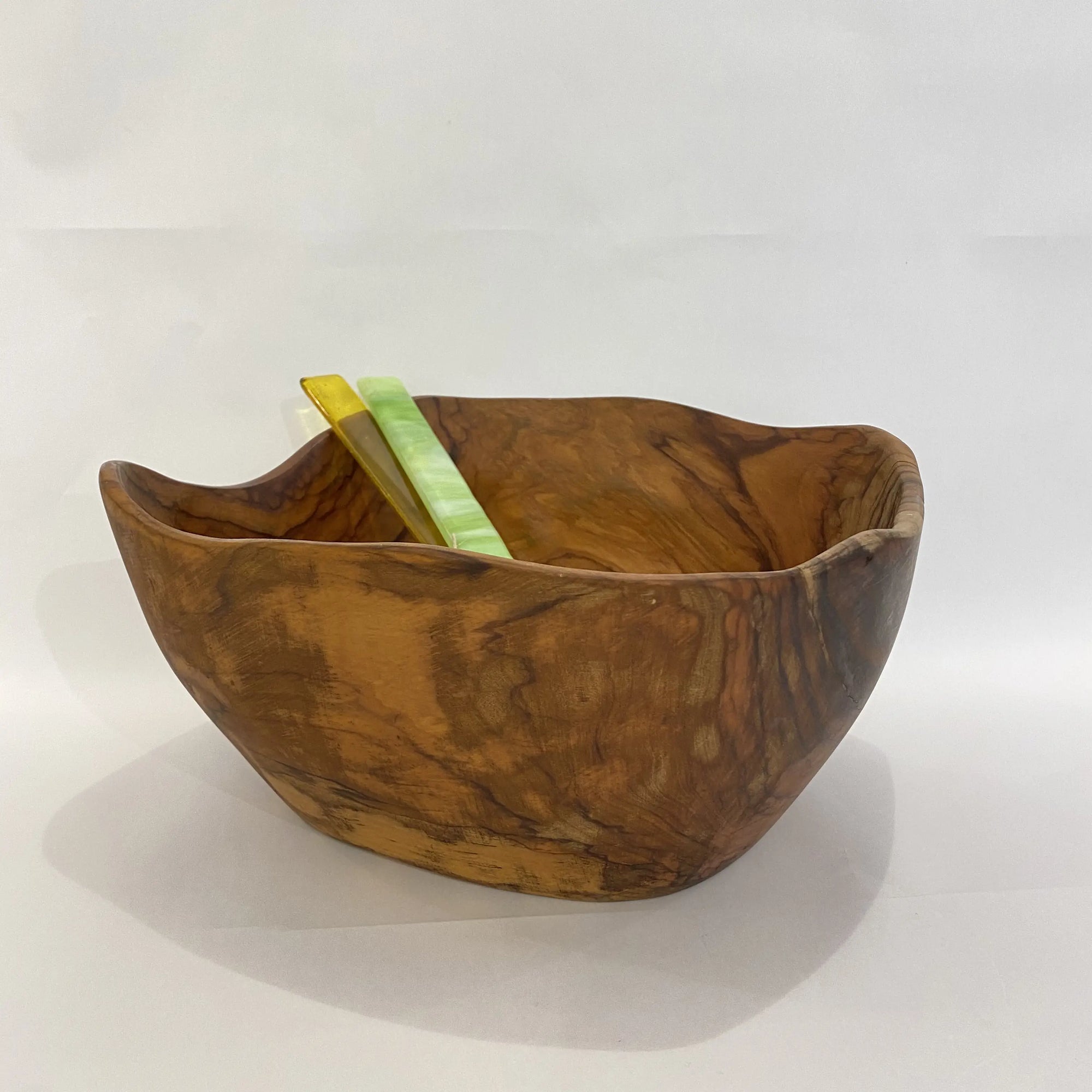 Saladier en olivier signé Tony Bain Vallauris 