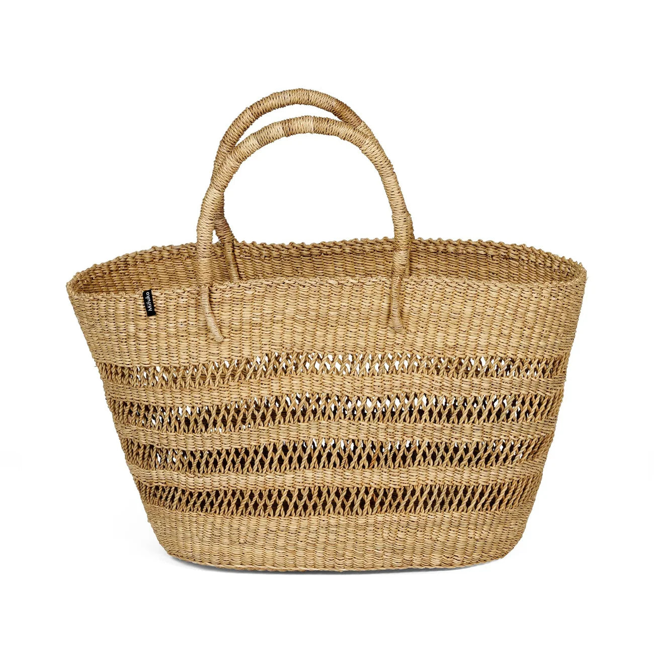 Sac panier sur fond planc