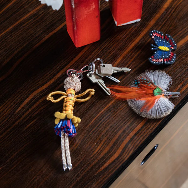 Porte clé personnage en macramé