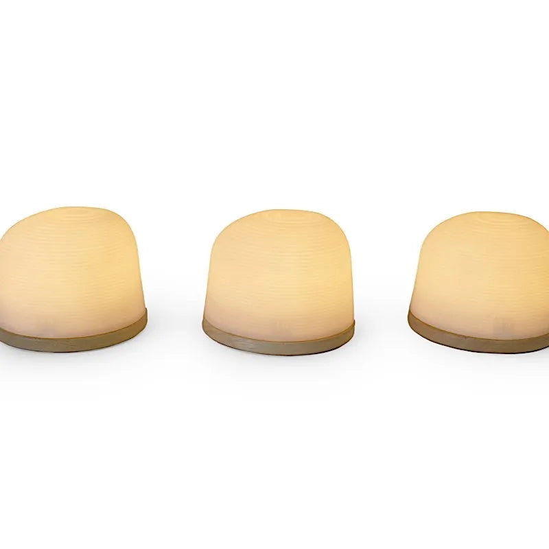Ensemble de trois baladeuses sur fond blanc couleur chêne