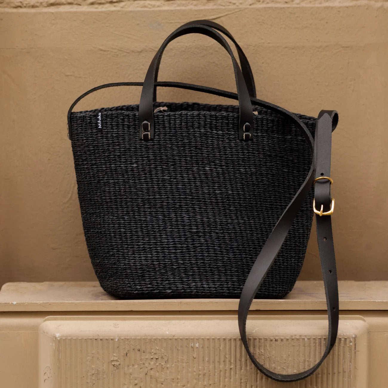 sac en raphia naturel noir