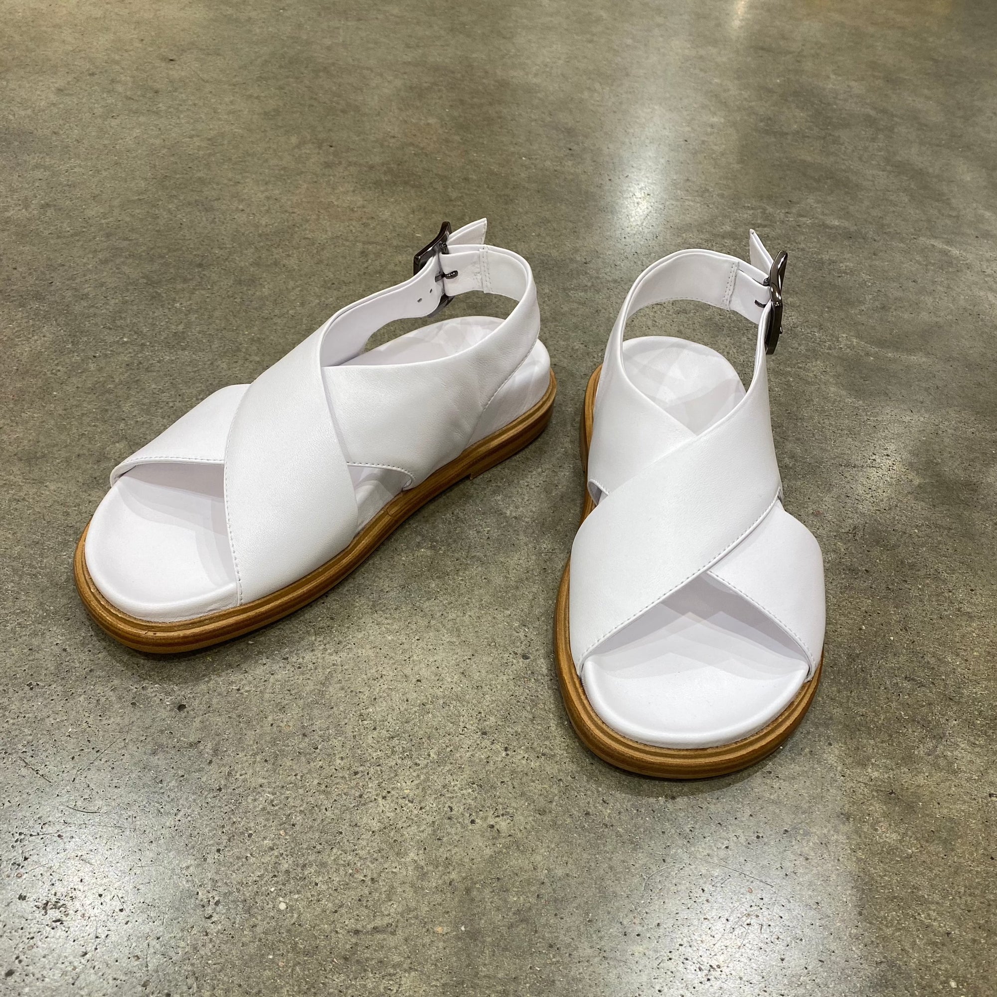 Sandales Sturlini en cuir blanc