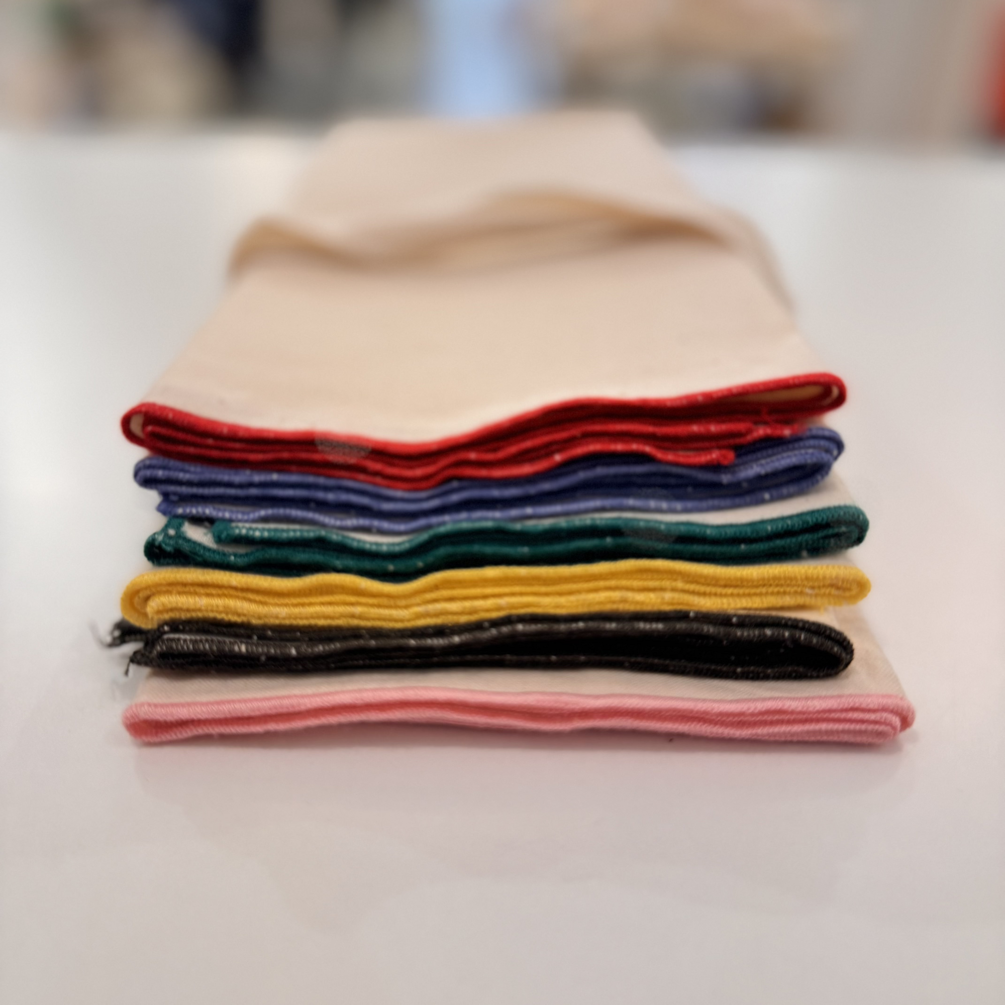 Lot de 6 serviettes de couleurs 
