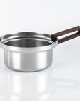 Casserole avec manche en noyer