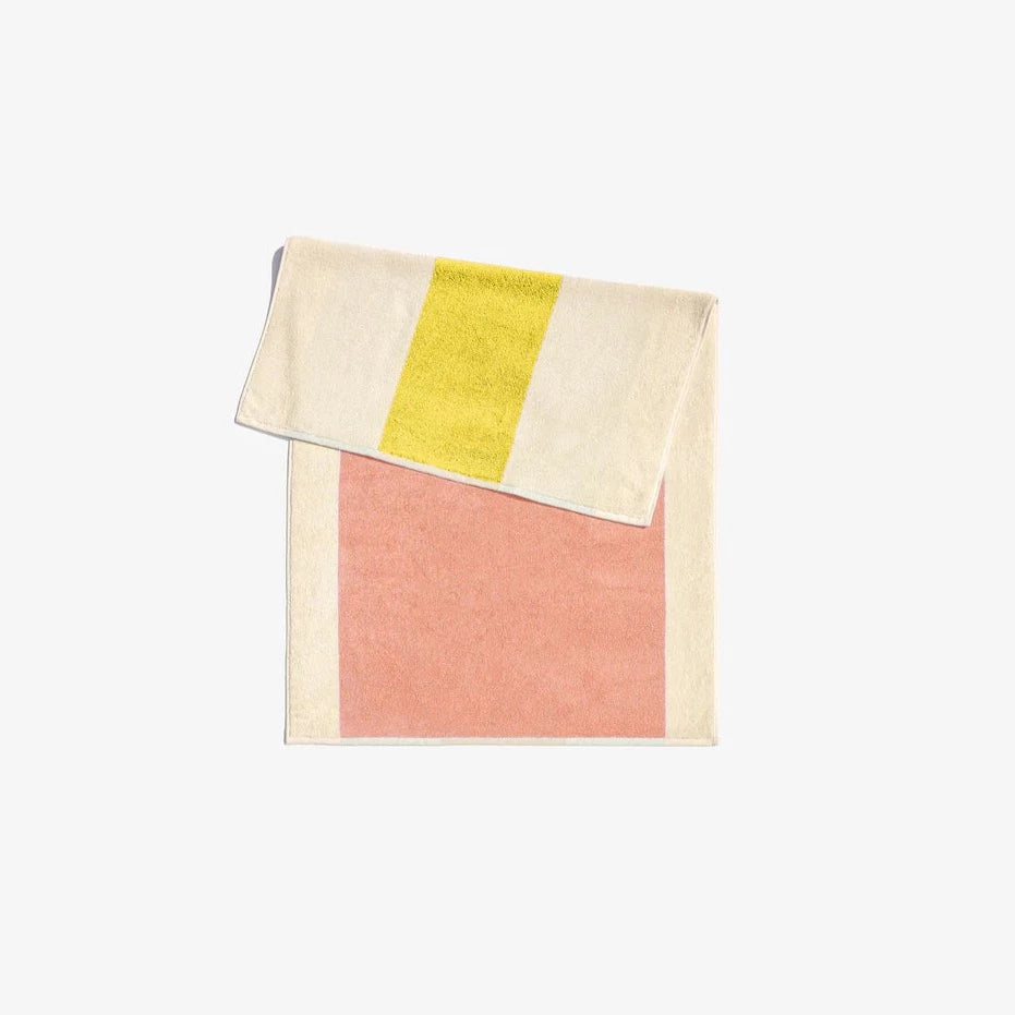Tapis de bain couleur pêche jaune