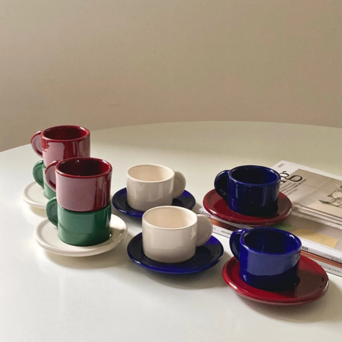 Lot de 2 tasses colorées