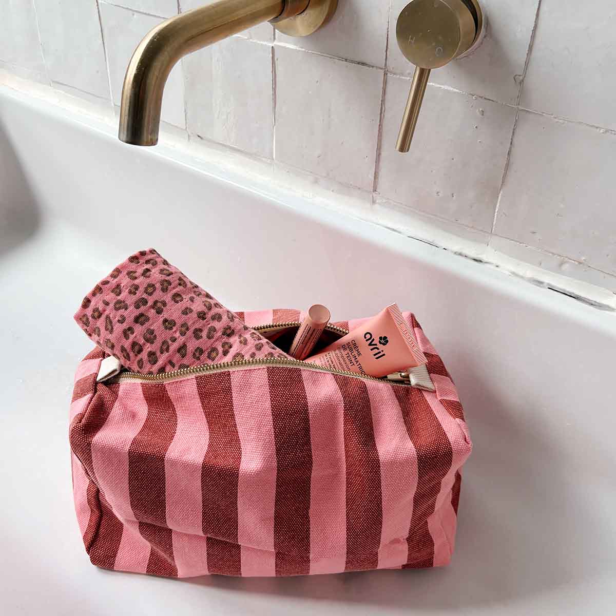 Trousse de toilette framboise
