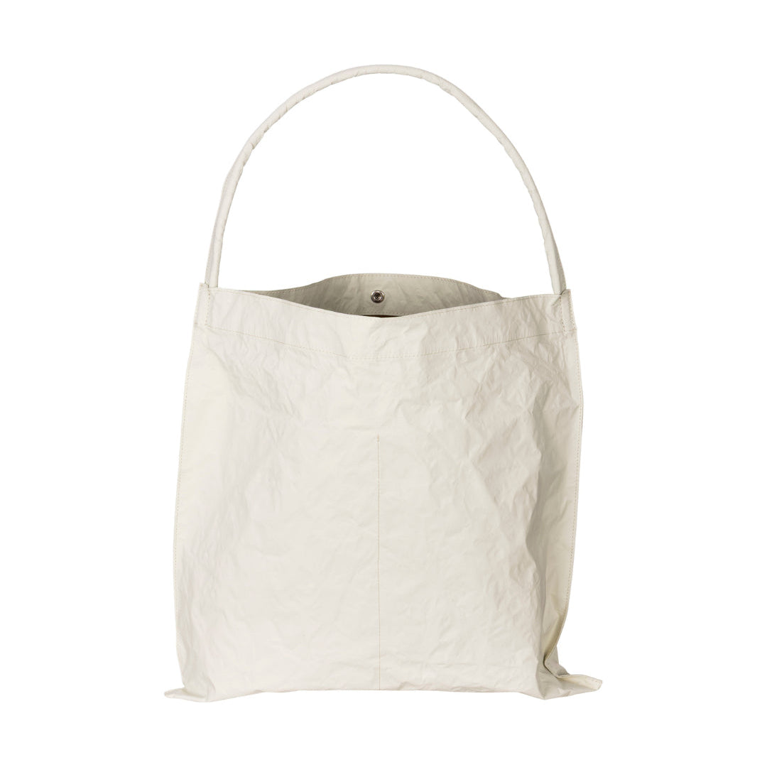 Sac sur fond blanc