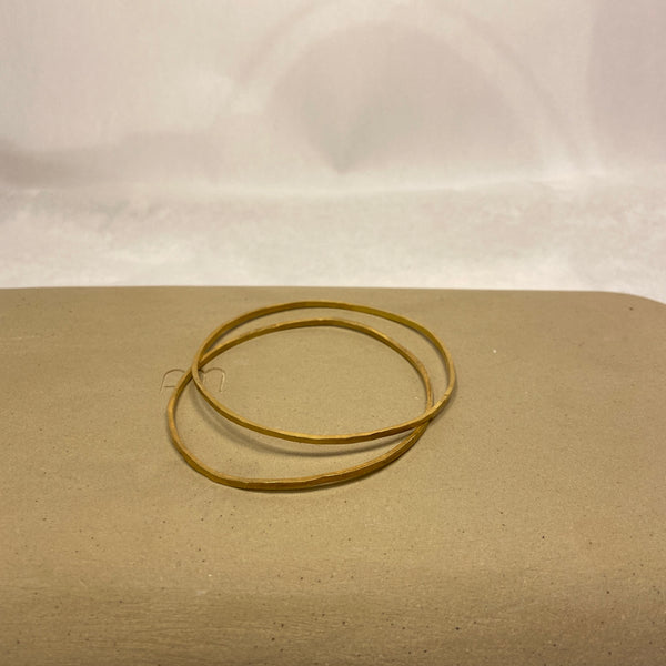 Jonc martelé en or 18k