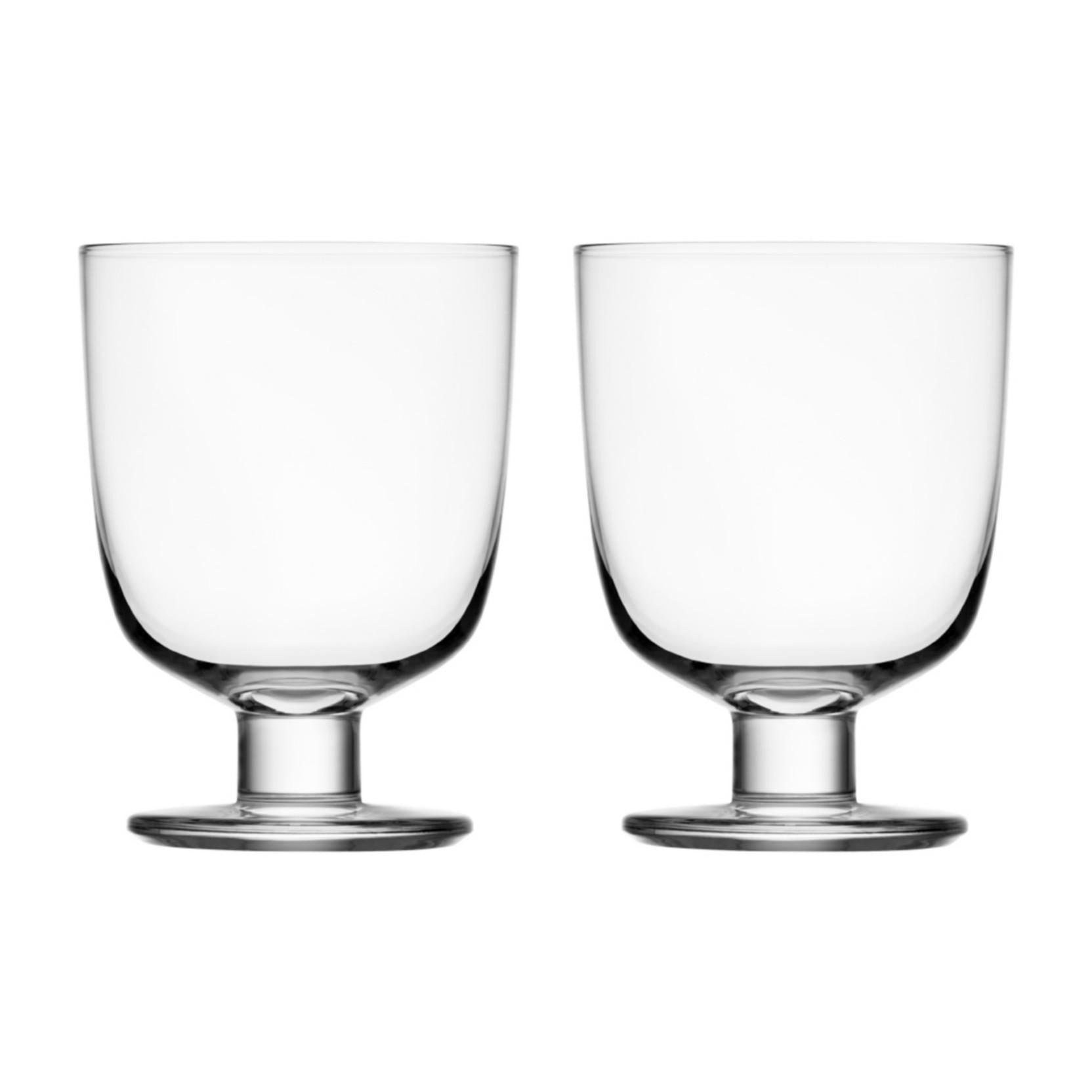 Verres à pieds  empilables de la maison finlandaise Iittala.
